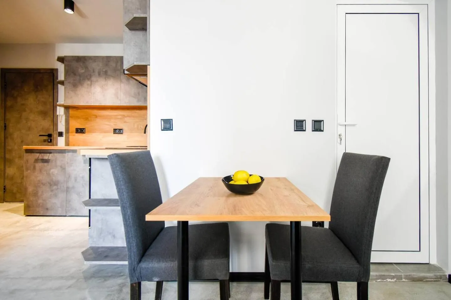 6 Studios 6 Bathrooms 2 Levels Kitchens Apartment Sofia