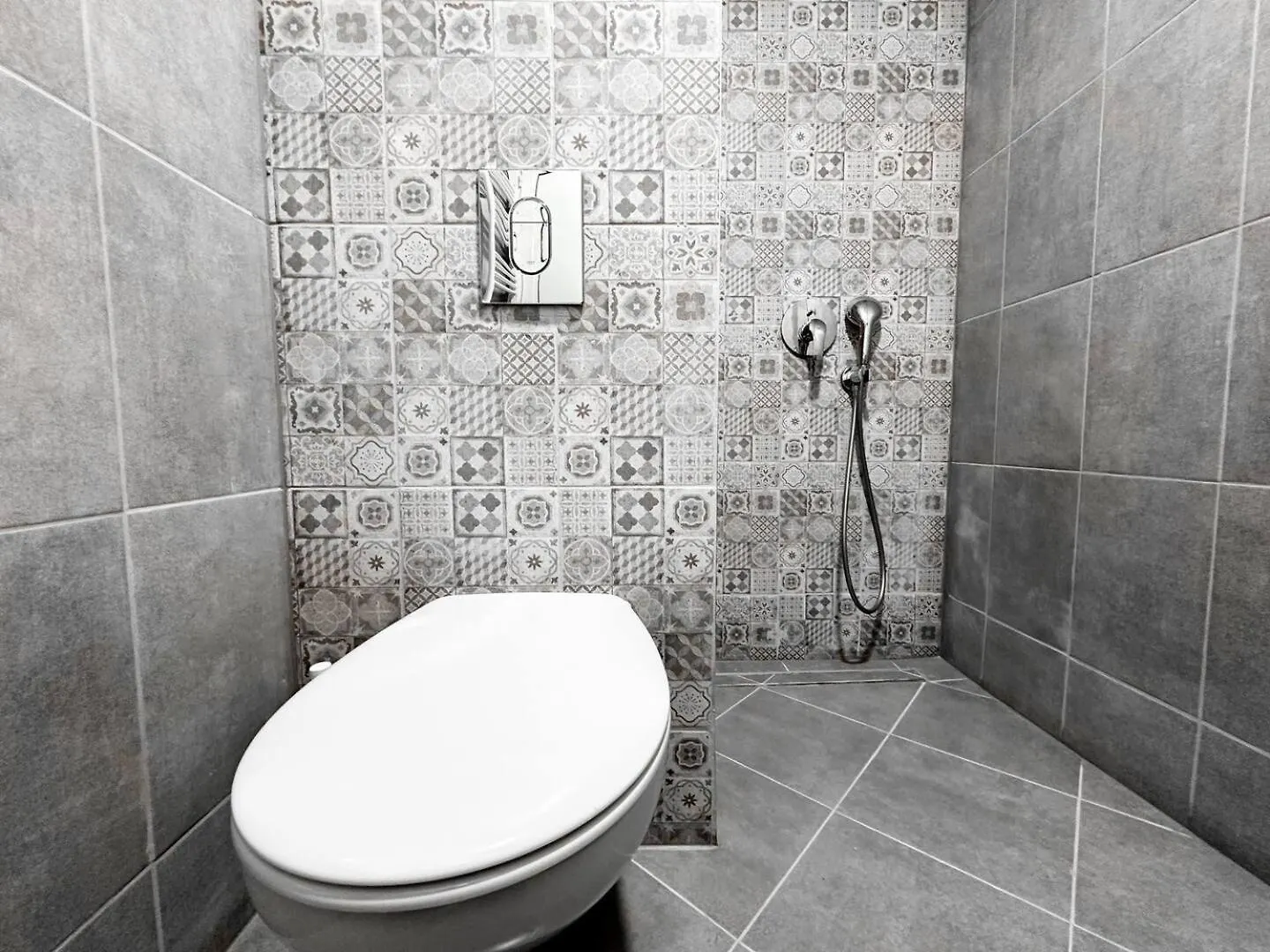 Apartment 6 Studios 6 Bathrooms 2 Levels Kitchens
